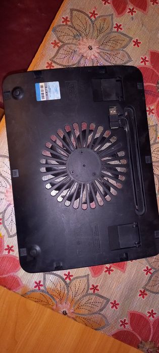 Подставка с вентилятором для ноутбука