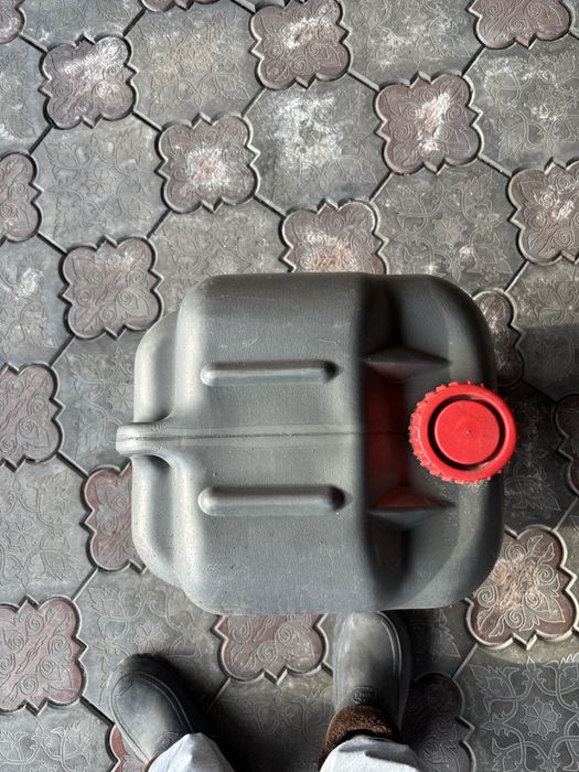 Продам конистор 50 л.