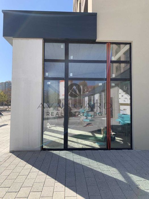 Продава се Магазин в Пловдив, Тракия - 95 кв.м за 1873 €/кв.м - Снимка #2