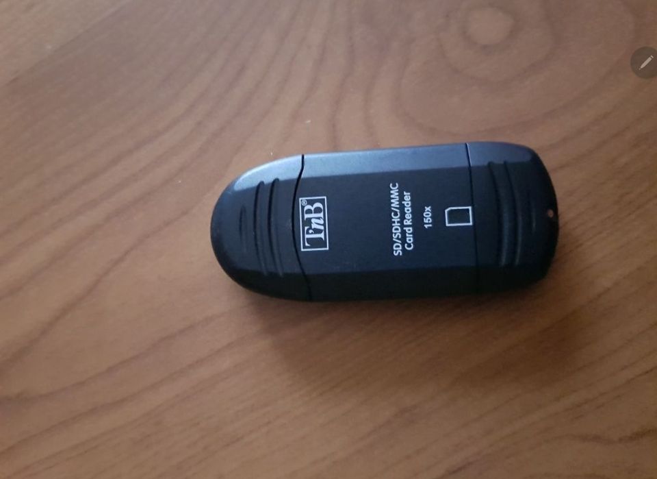 Cititor de card memorie microSD