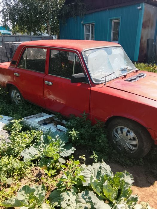 Продам машину ваз 21013