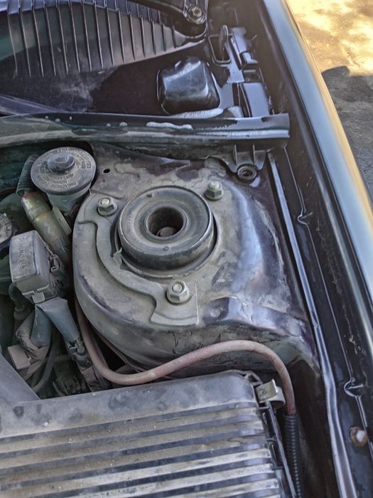 Продам Карину Е 1994