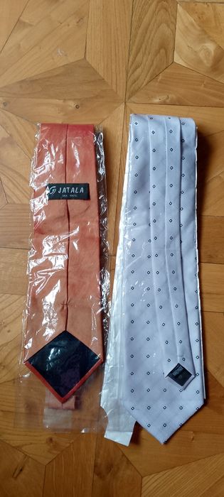 Новый шелковый галстук.