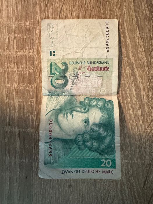 Caut proprietar pentru bancnote vechi