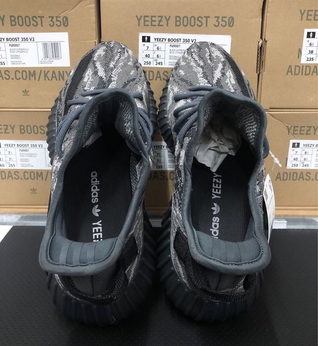 Yeezy 350 V2 Mx Dark Salt Mx Dark Salt Yeezy 350 V2 - 38 - 40 -