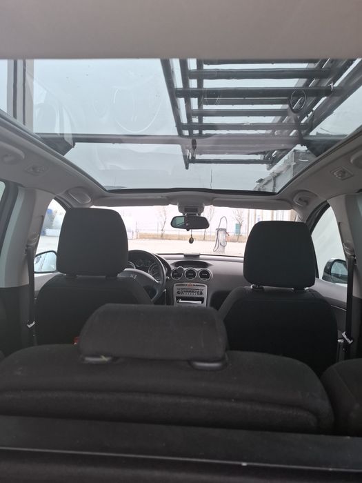 Peugeot 308, diesel, 7 locuri