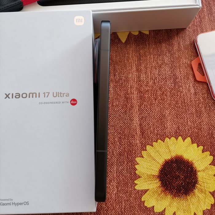 Xiaomi 17 Ultra Black 512Gb/16Gb + Photography Kit Pro + 120W HyperCharge Combo + подаръци