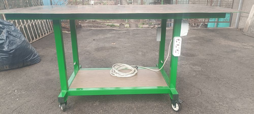 Сварочный слесарный стол