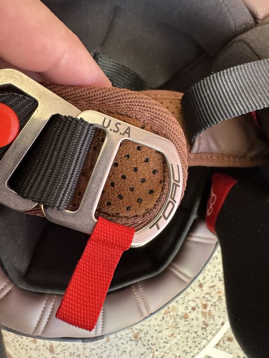 Продам новый шлем TORC t1