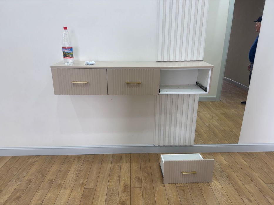 Продается Тумба подвесная