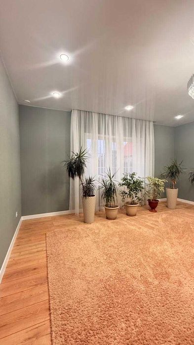 Продам шикарный дом в Зачанске