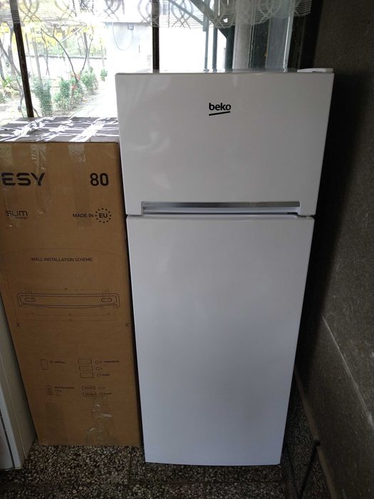 Хладилник с горна камера Beko