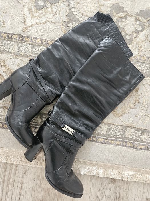 Сапоги весна - зима 37 размер срочно