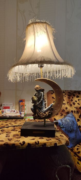 Винтажный светильник продам