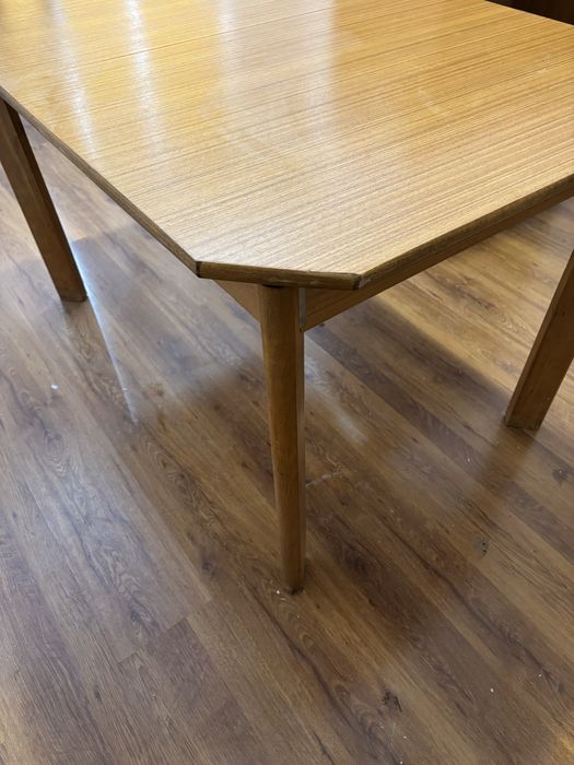 Кухненска маса за хранене , разтегателна