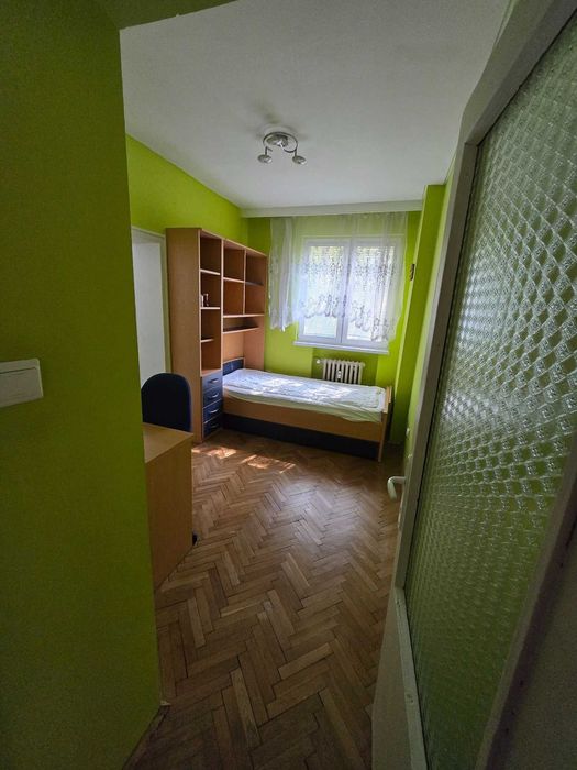 Дава се под наем Тристаен апартамент в София, Гео Милев - 85 кв.м за 760 € - Снимка #3