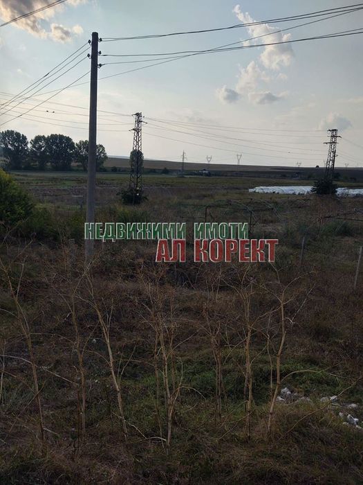 Стопанство с къща, Варна област - с.Чернево площ 42000 кв.м. цена 260