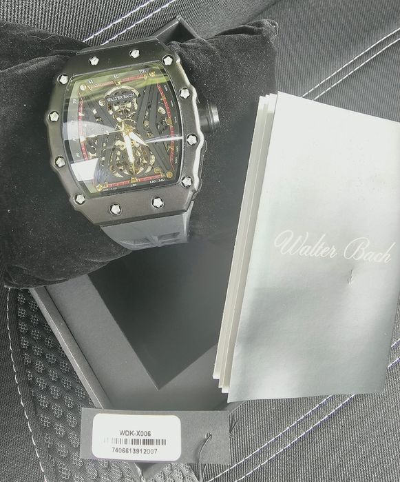 Часовник Walter Bach