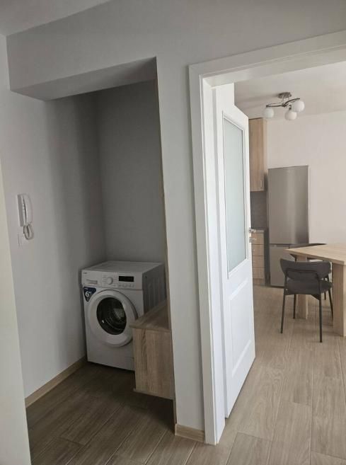 Дава се под наем Двустаен апартамент в Пловдив, Южен - 62 кв.м за 415 € - Снимка #5