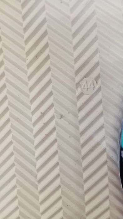 Кроссовки . Новые