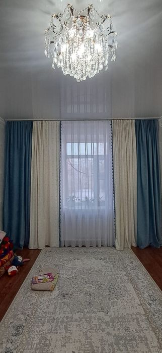 Продам шттор с тюлом в комплекте