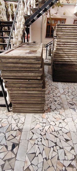 Apalafka sotiladi (finski fanera Sveza)