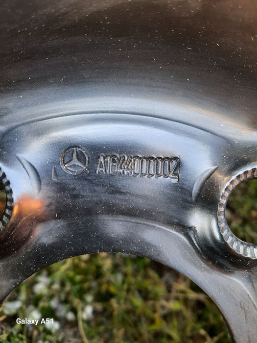 Резервна гума патерица 18цола  МЕРЦЕДЕС Джип.