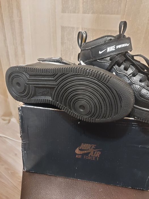 Кросовки Форсы на весну