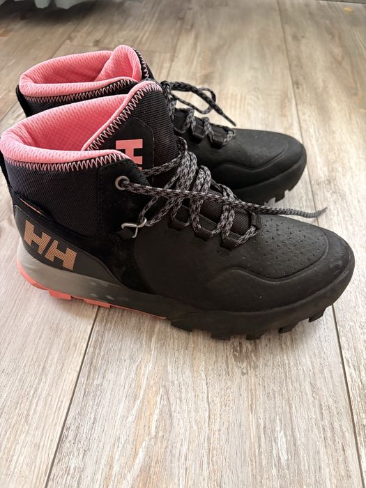 Дамски туристически обувки Helly Hansen 37