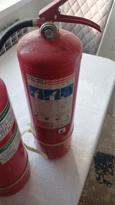 Продам огнетушитель
