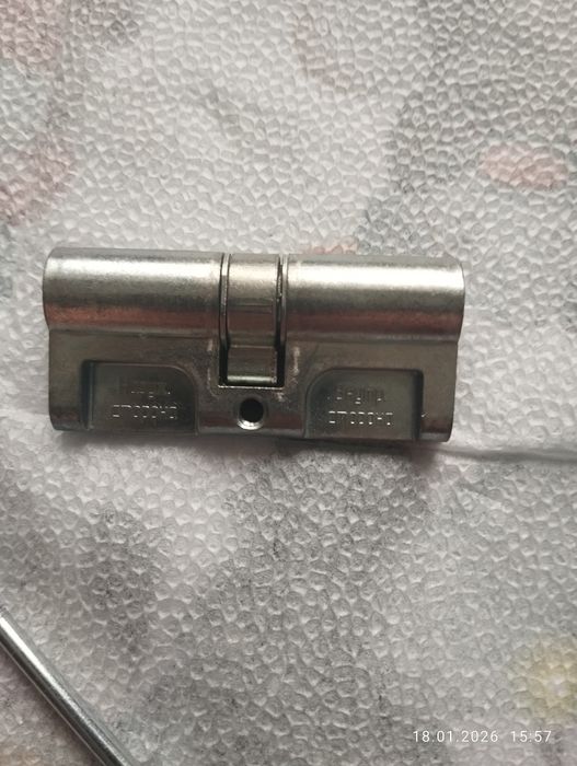 Продам сердцевину замка 2000