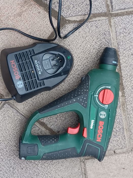 Rotopercutor Bosch UNEO in stare excelenta