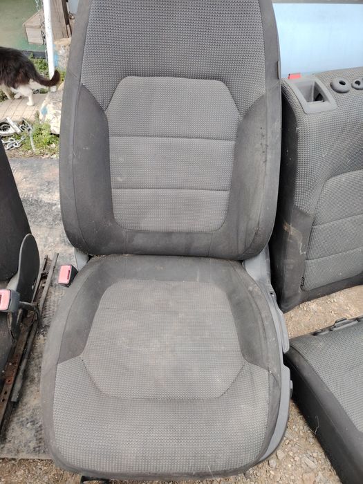 Салон за Пасат 7 / VW Passat 7 Фолксваген Пасат 7