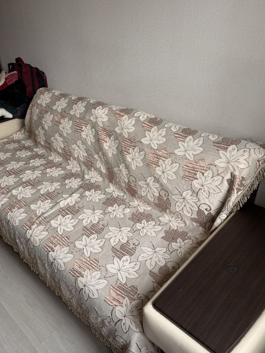 Продам диван в хорошем состоянии