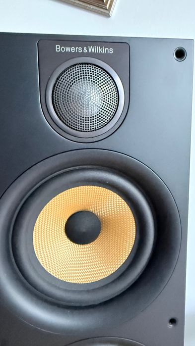 Английски тонколони Bowers&Wilkins