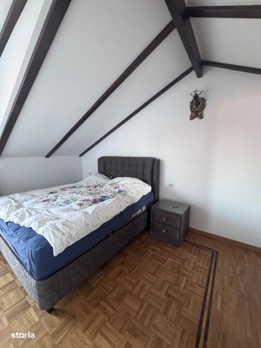 Casa individuala cu garaj si foisor, centru- Horodnic de Sus
