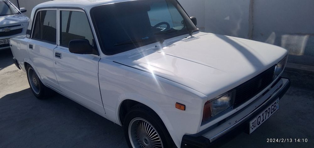 Vaz 21.05 koʻrinishi alo chirigan joyi yoʻq