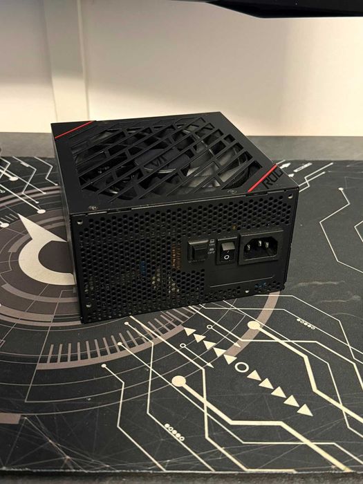 Sursa ROG STRIX 750W 80+GOLD