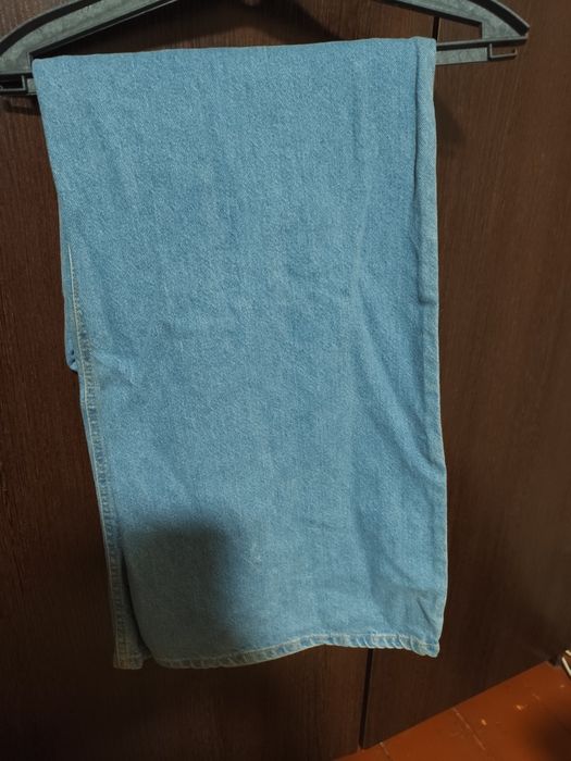 Продам женские летние джинсы