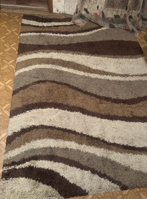 Ковер в хорошем состоянии