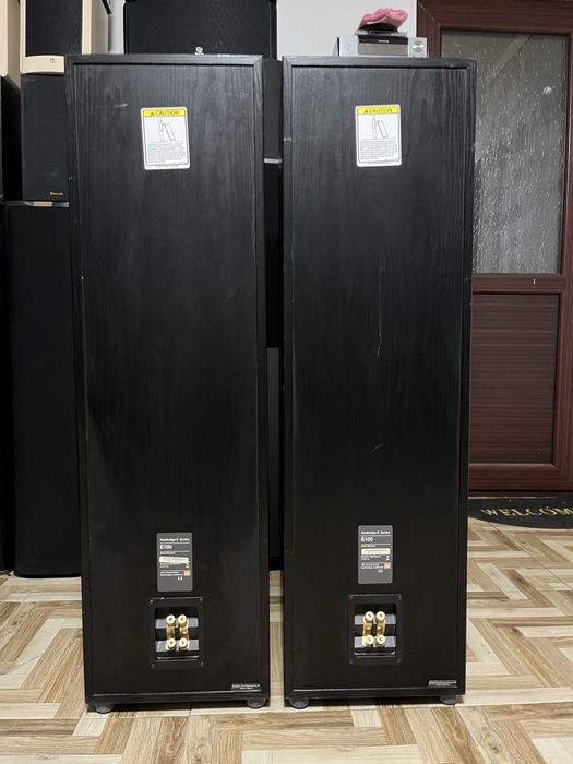 Boxe imense JBL-E100 Cap de serie