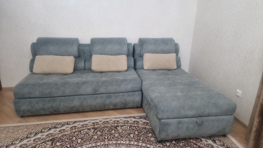 Диван в хорошем слстоянии