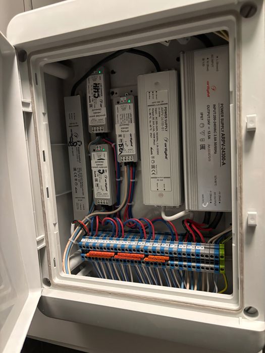 Электромонтажник