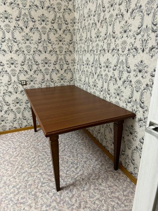 Деревянный стол, раздвижной