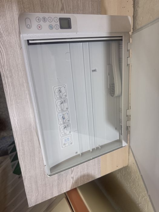 Продается принтер (HP Laser Jet M1417W)