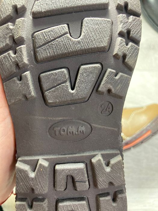 Продам ботиночки зимние