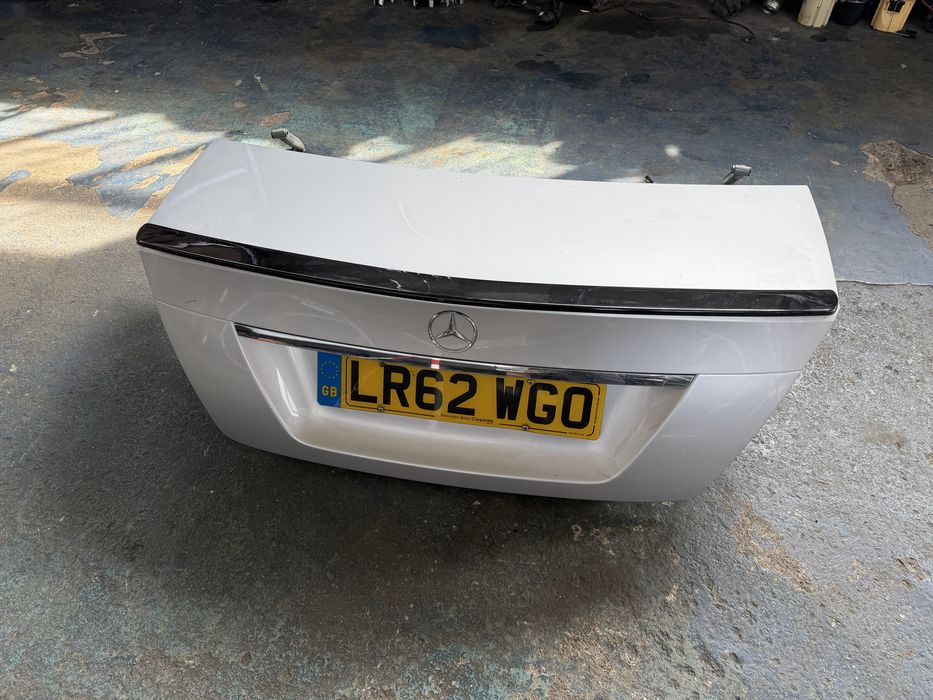 Capota portbagaj haion mercedes w204 facelift amg