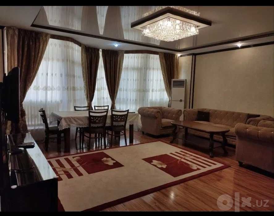 Космонавтов продается 4х комнатная квартира, 142 м2