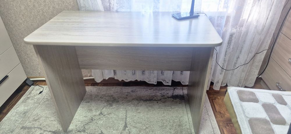 Стол компьютерный