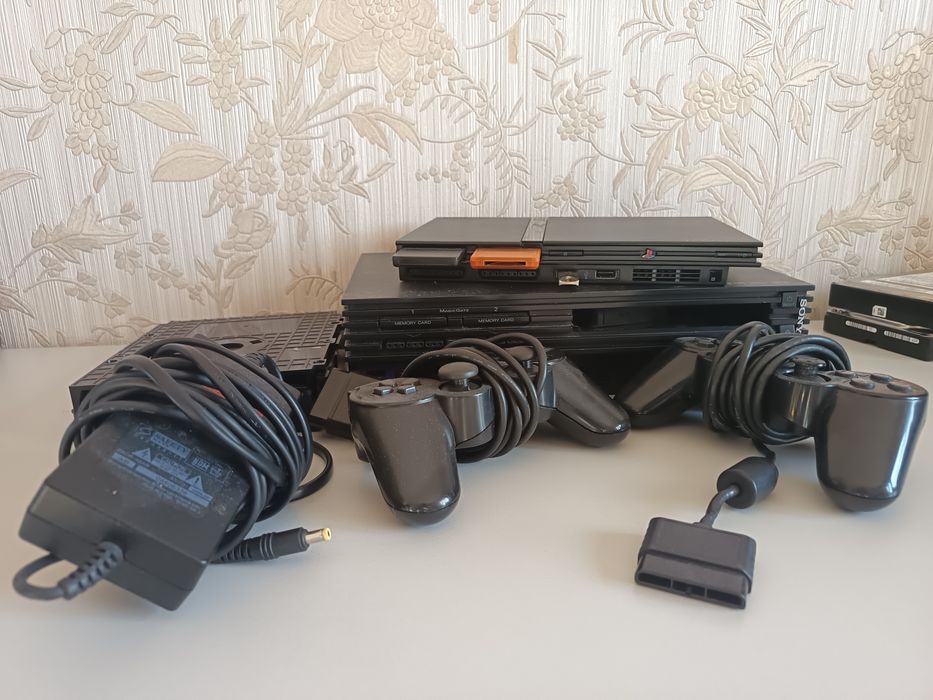 Playstation 2 slim 75004 и fat 39007 смотрите описание